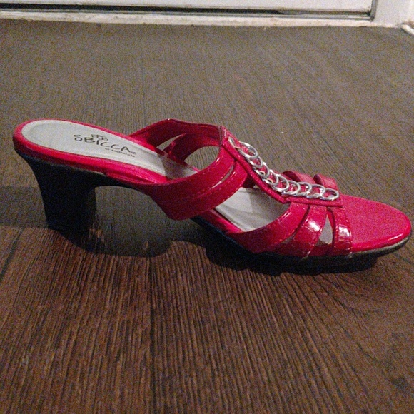 Red heeled sandals - Picture 2 of 5